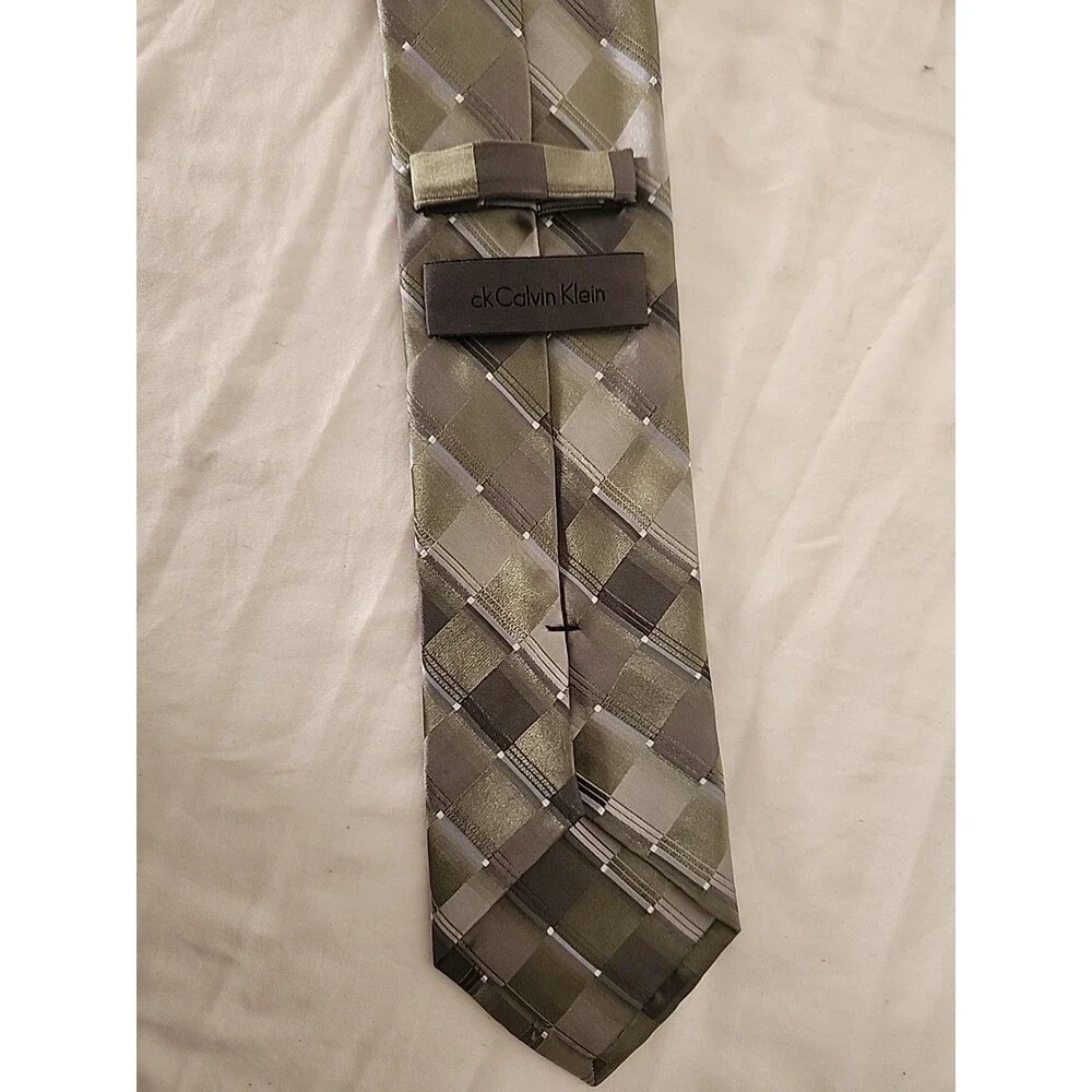 Calvin Klein Men's Tie Polyester Silk Blend Necktie Grid Pattern Green And Gray